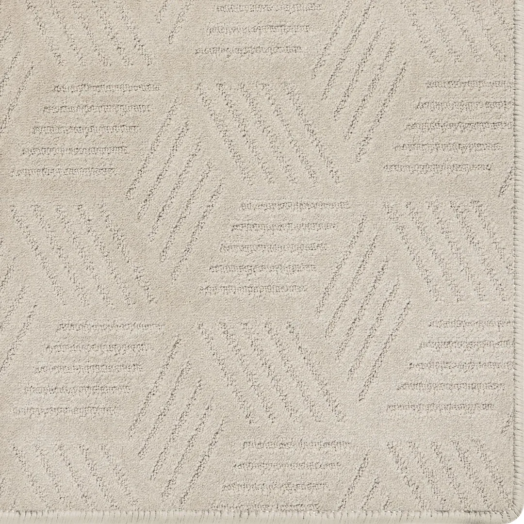 Woven Bliss – dove cream rug with cube pattern and overlocked edges