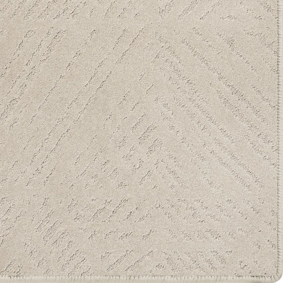 Woven Bliss – Dove cream carpet rug with scale pattern and overlocked edges