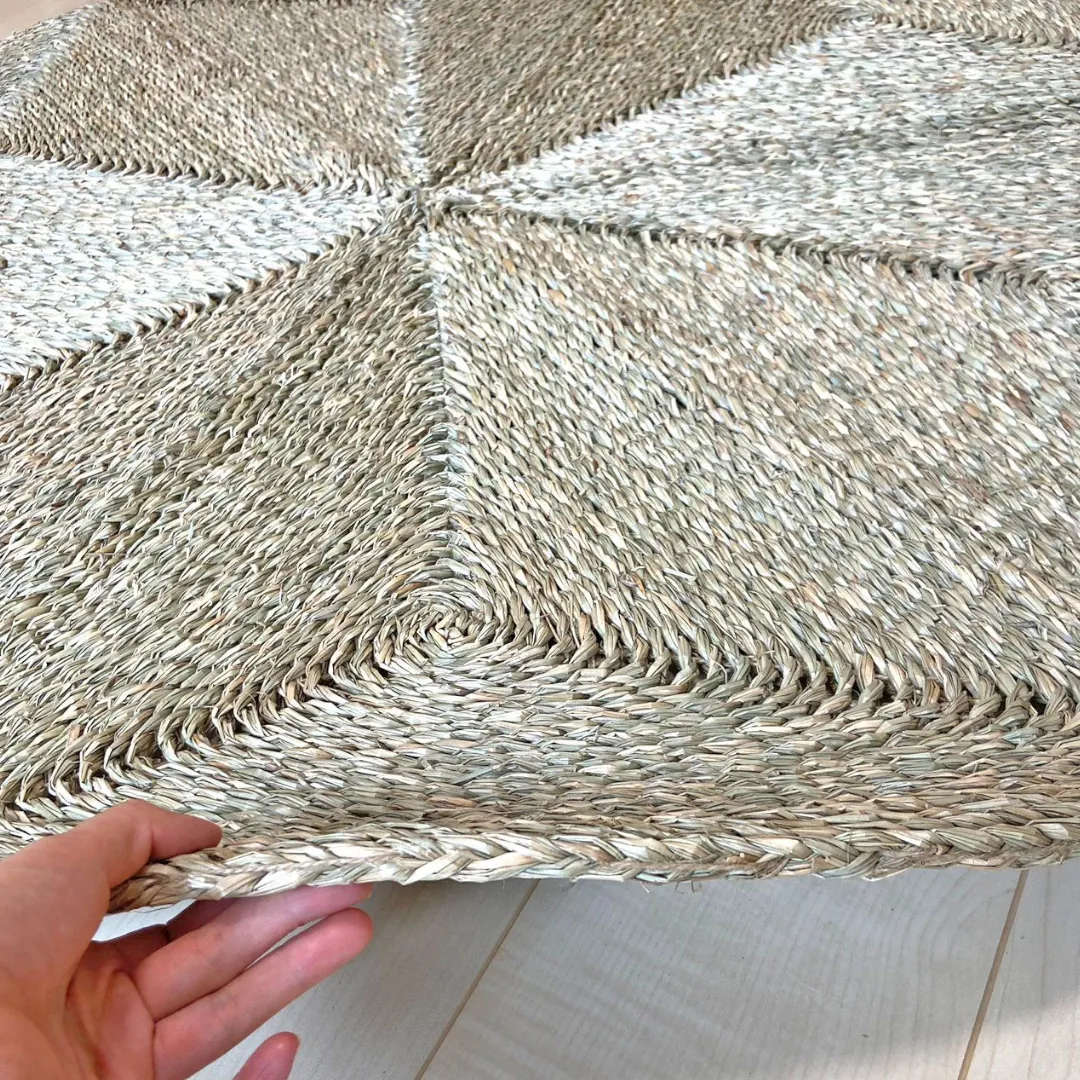 Woven Bliss – Round Seagrass Rug