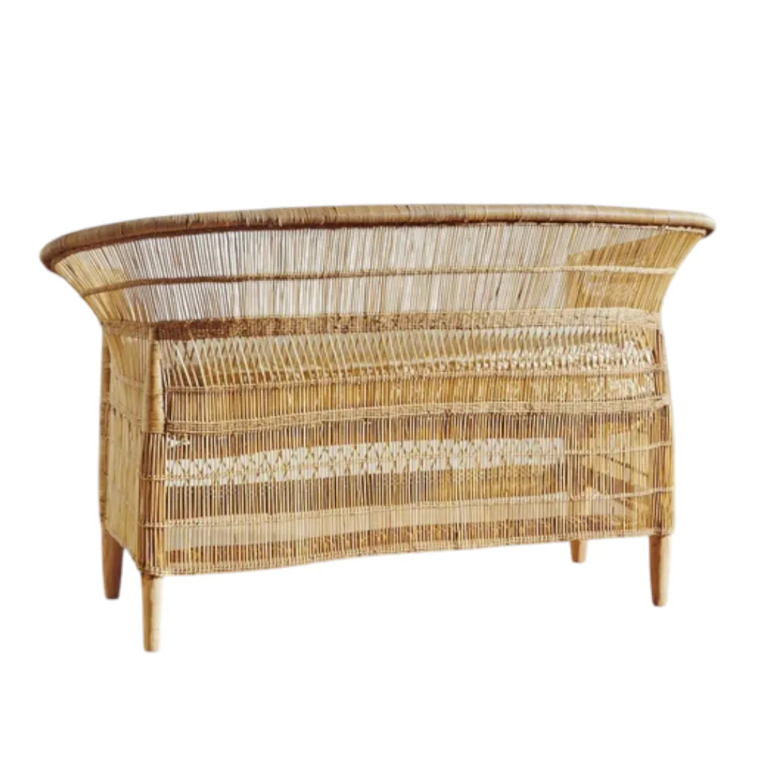 Woven Bliss – Traditional wicker couch no pillow