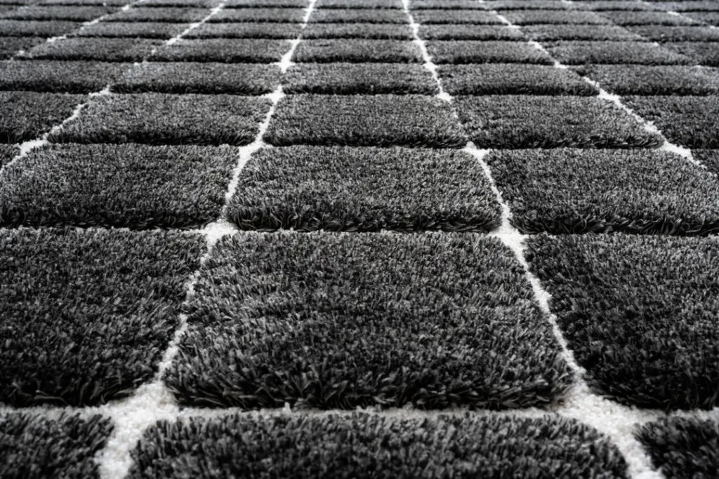 Noir Grid Rug - Machine made rug